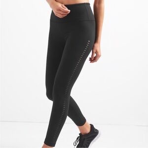 Gap Fit Laser Cut Blackout Leggings Black Women’s Size Medium High Rise Ankle
